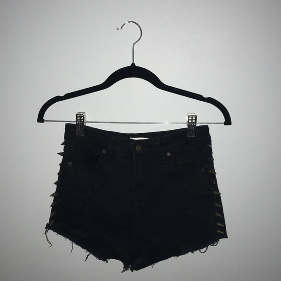 F21 Black with Gold Spikes High Waisted Jean Short - Picture 1 of 3